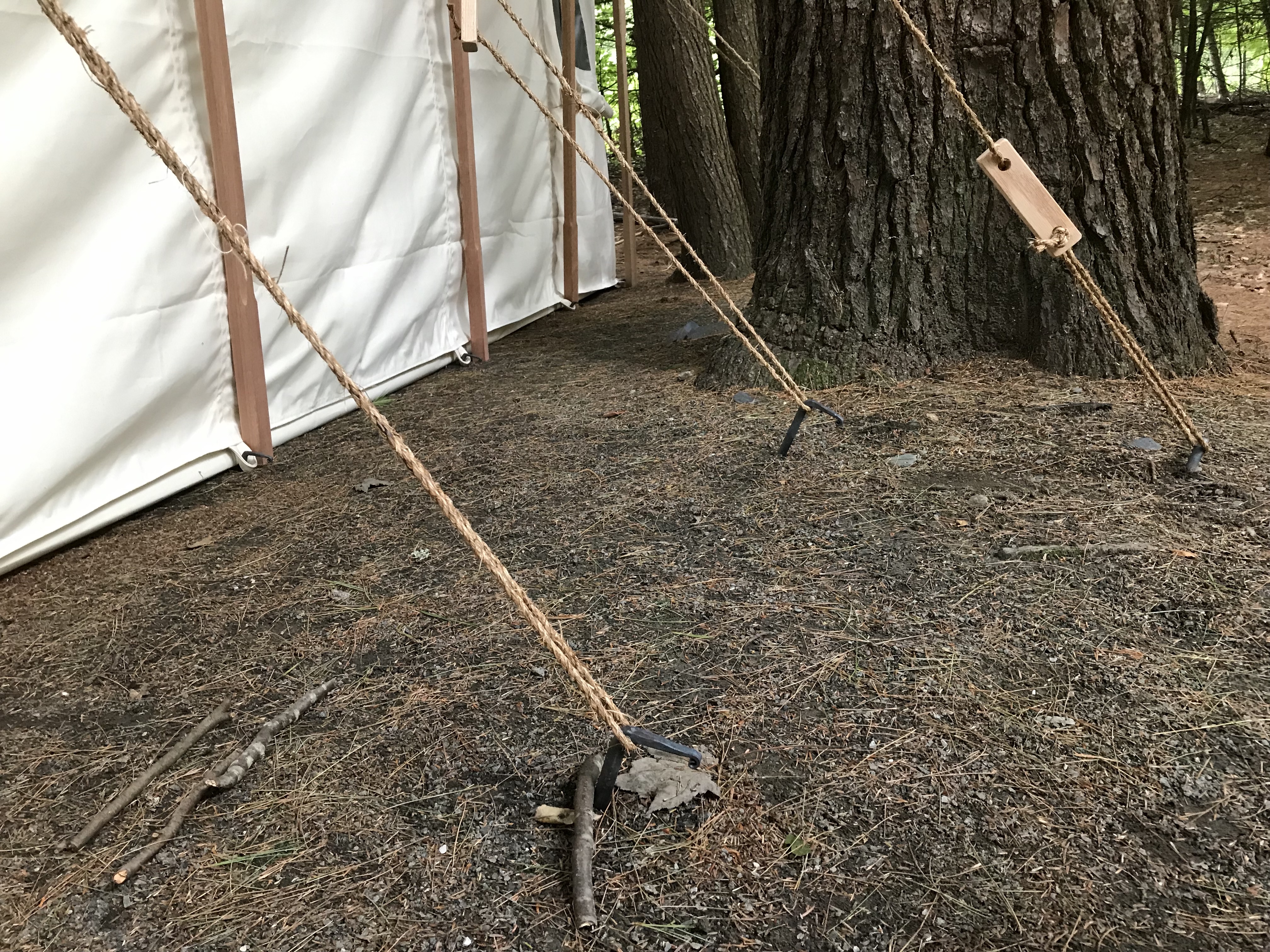 Wall Tents: No Wall Poles: Ropes and Dog Bones - Tentsmiths
